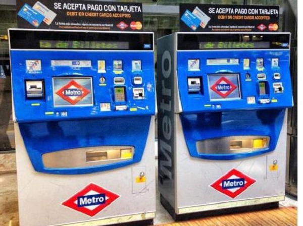 Автоматы билетов на проезд в метро