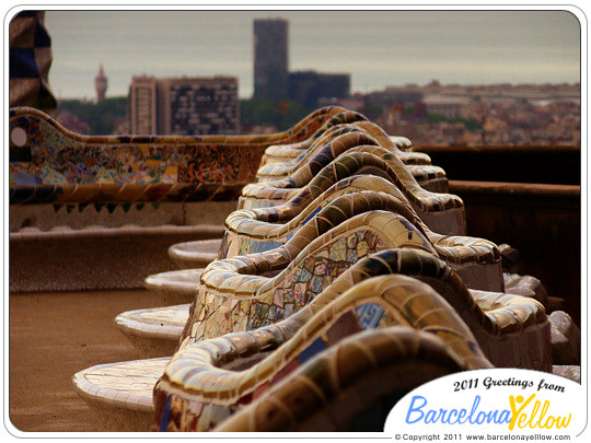 park guell bench barcelona