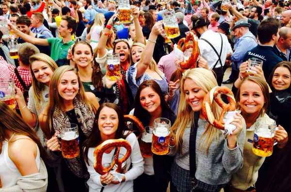 праздники в испании, Oktoberfest 2017.jpg