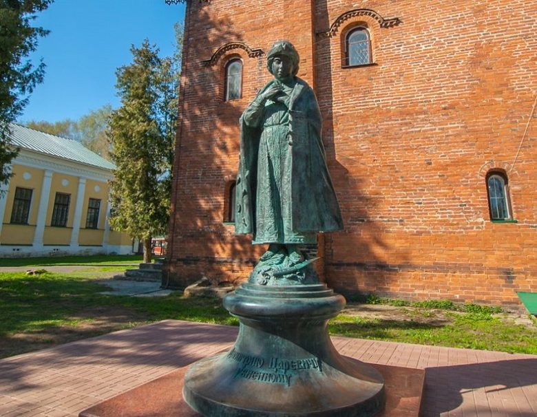 Памятник Царевичу Дмитрию Углич