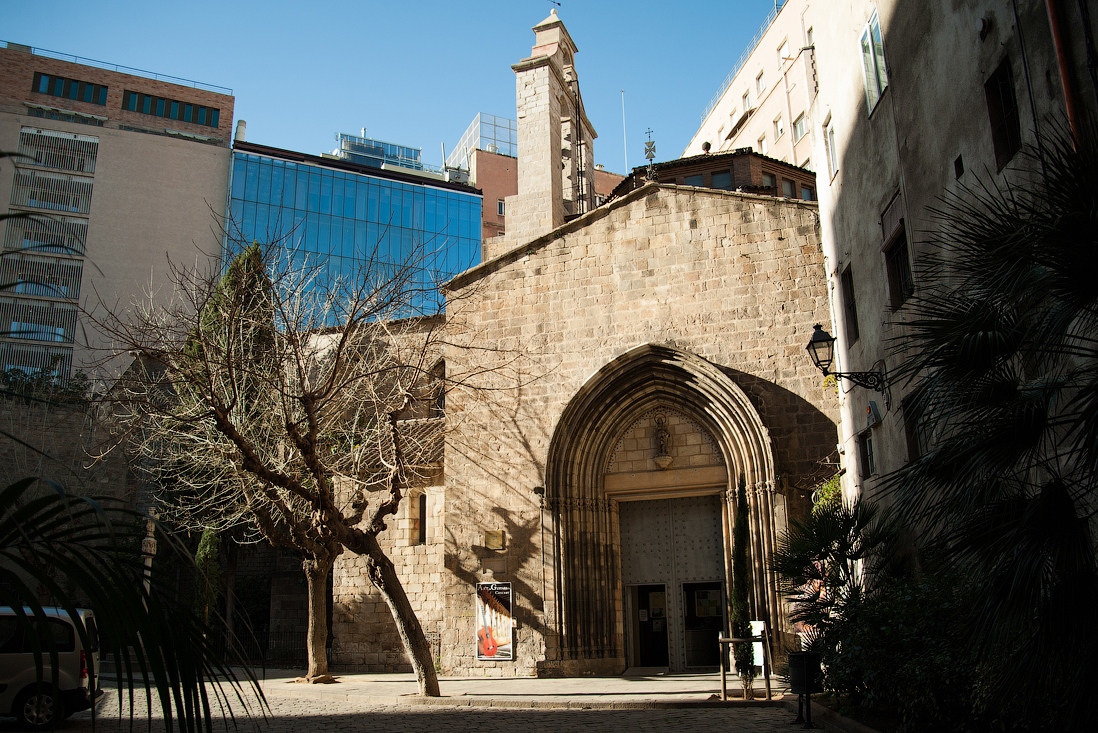 Барселона, Santa-Anna. Спрятавшаяся за площадью Каталонии старинная церковь