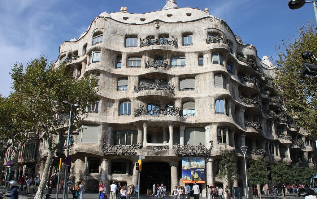 Дом Мило Барселона Испания