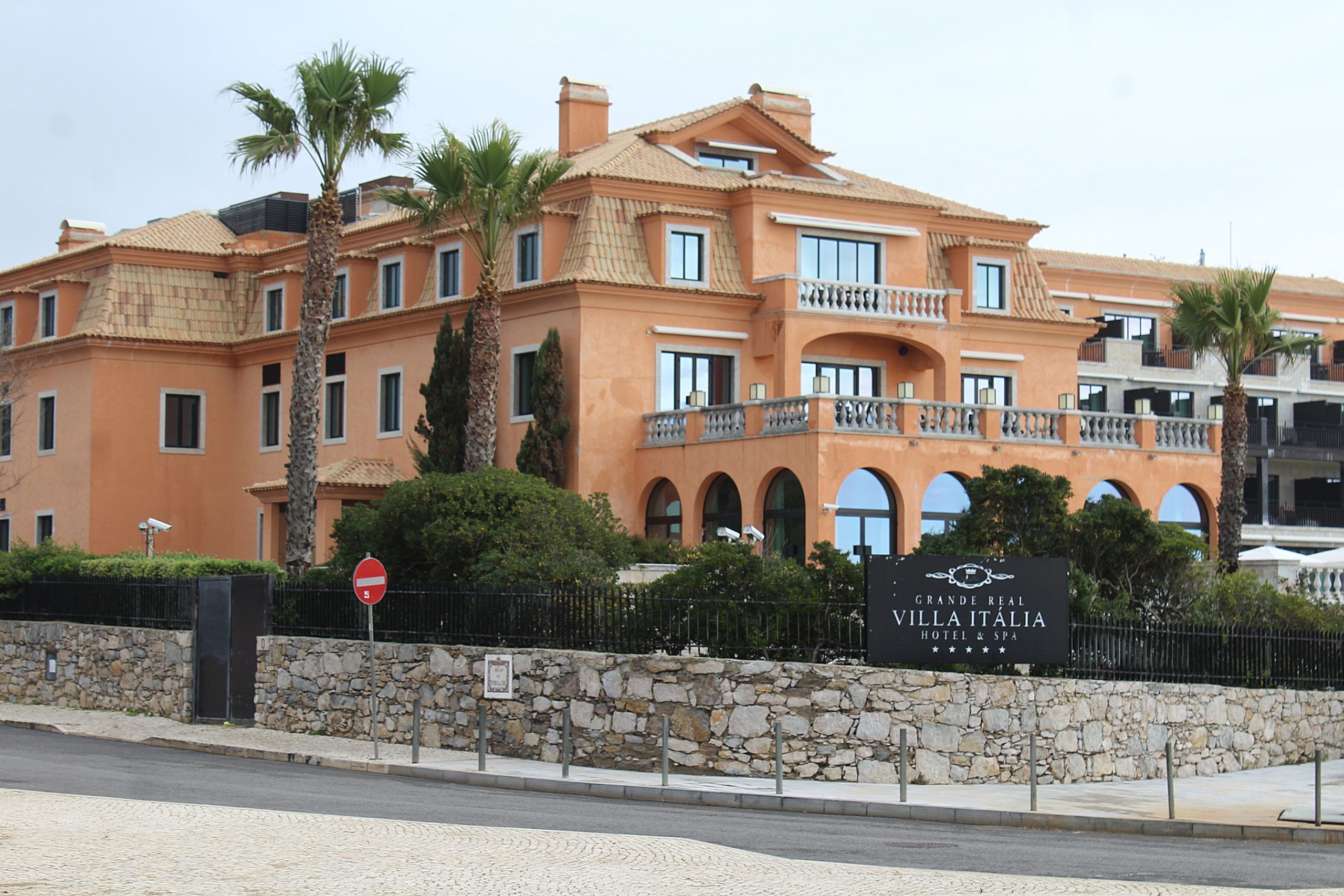 Real Villa Italia Hotel