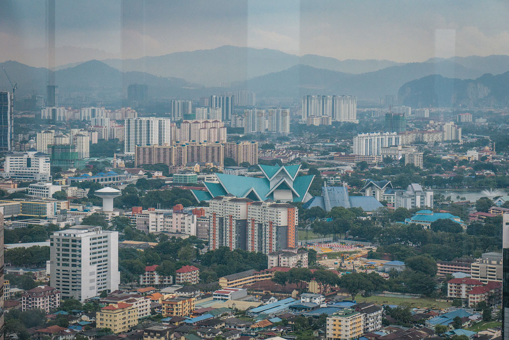 Что посмотреть в Куала-Лумпур. Интересные факты о башнях Петронас.