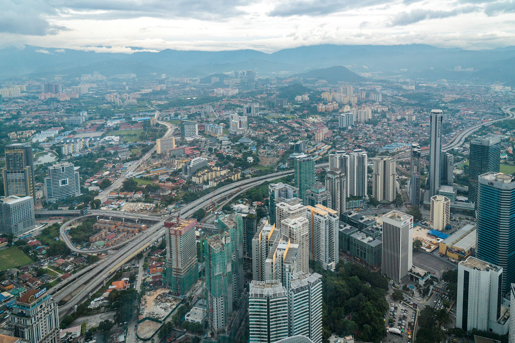 Что посмотреть в Куала-Лумпур. Интересные факты о башнях Петронас.