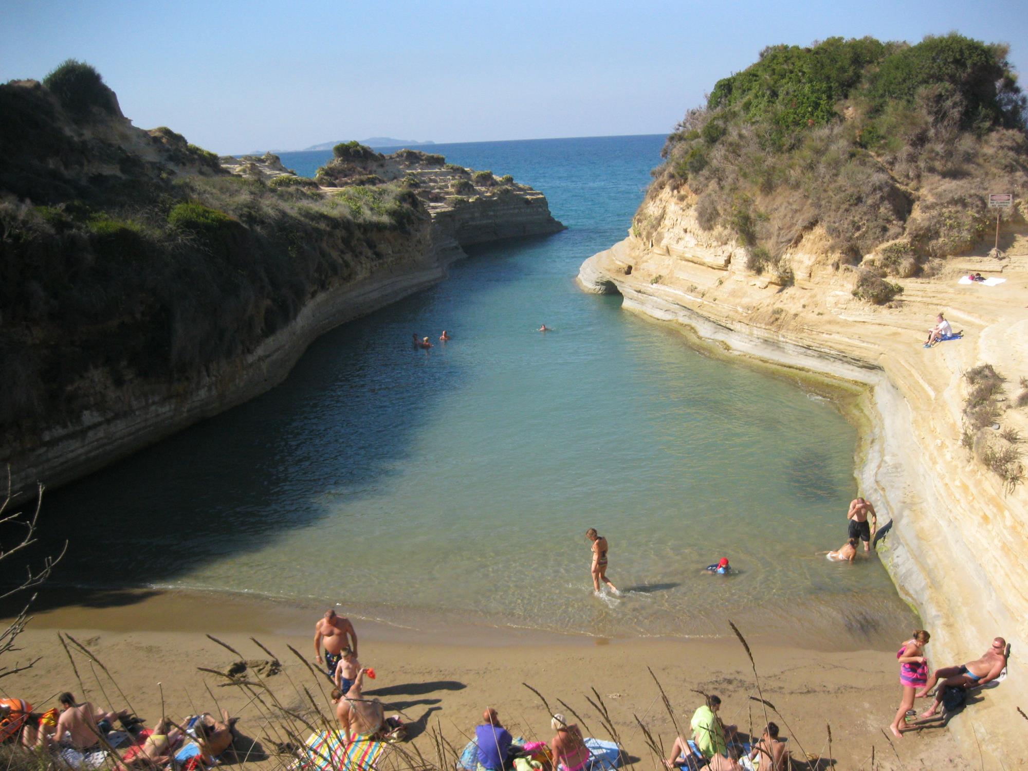 «Канал любви» в Сидари