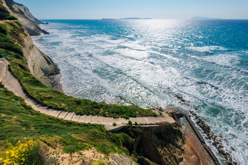 Лестница к пляжу Перуладес