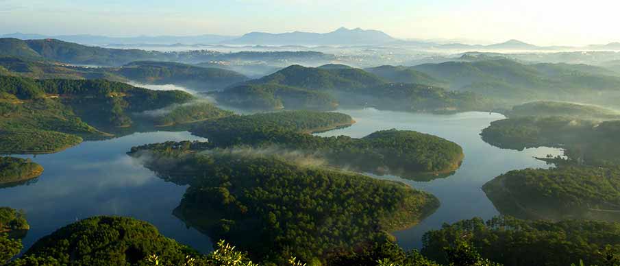 lakes-da-lat-vietnam