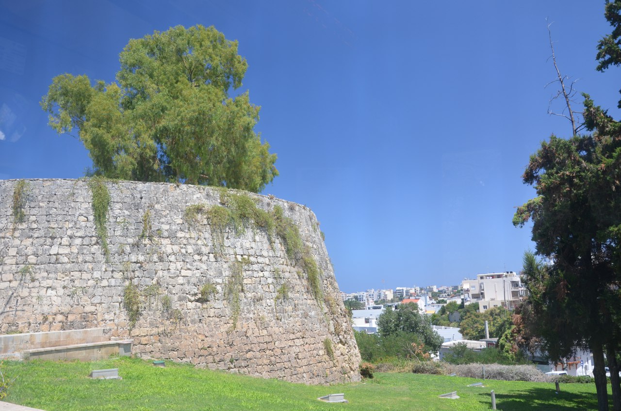 B-GG-RG2KrI Ираклион столица о. Крит достопримечательности.