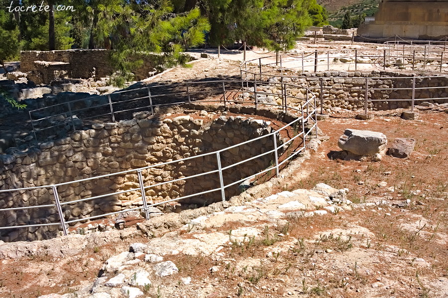Западный двор Кносского дворца Западный двор Кносского дворца