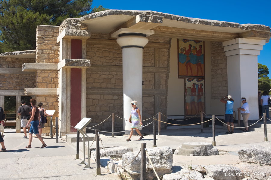 Южные Пропилеи Минойского Дворца в Кноссе Южные Пропилеи Минойского Дворца в Кноссе