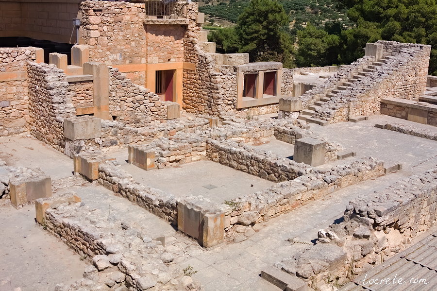 Развалины Кносского дворца Развалины Кносского дворца