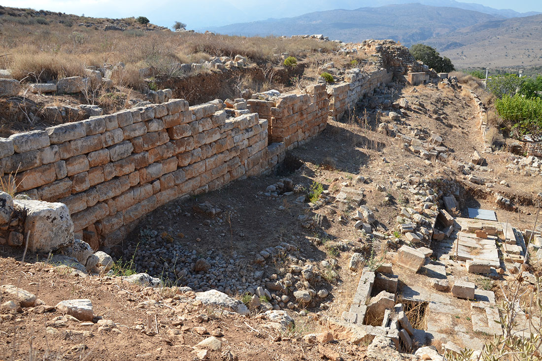 Древний город Аптера