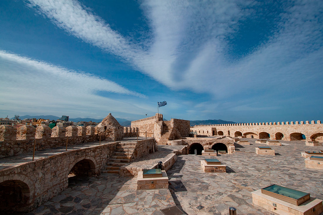 Внутри крепости Кулесс