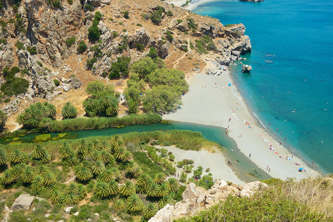 Вид на пляж Превели